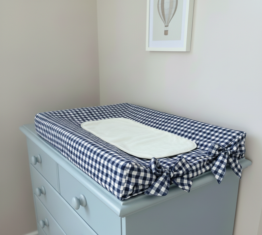 Υφασμάτινο κάλυμμα αλλαξιέρας The4kins σε διάσταση 70x50.