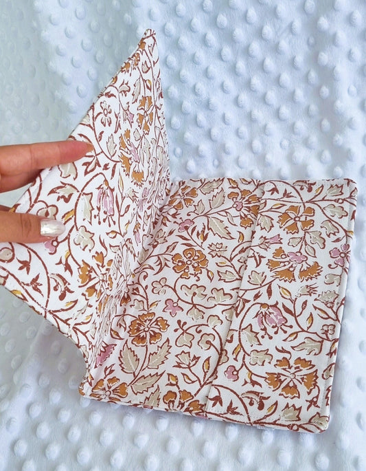 Flowers Θήκη Για Το Βιβλιάριο Υγείας - The4kins baby brand