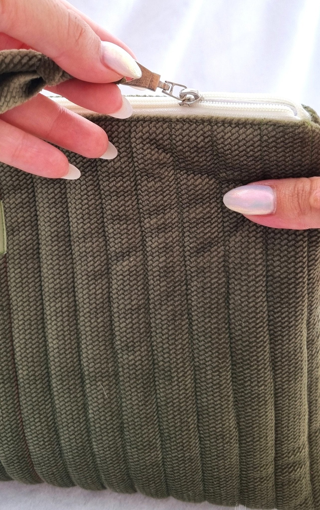 Mama Toiletry Bag Olive Green - The4kins baby brand