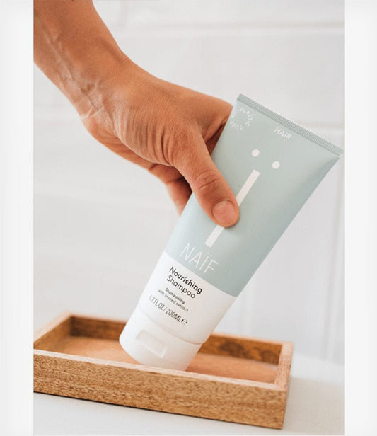 Naïf Nourishing Shampoo Θρεπτικό Σαμπουάν 200ml - The4kins baby brand