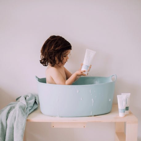 Naïf Relaxing Bath Foam Χαλαρωτικό Αφρόλουτρο 200ml - The4kins baby brand