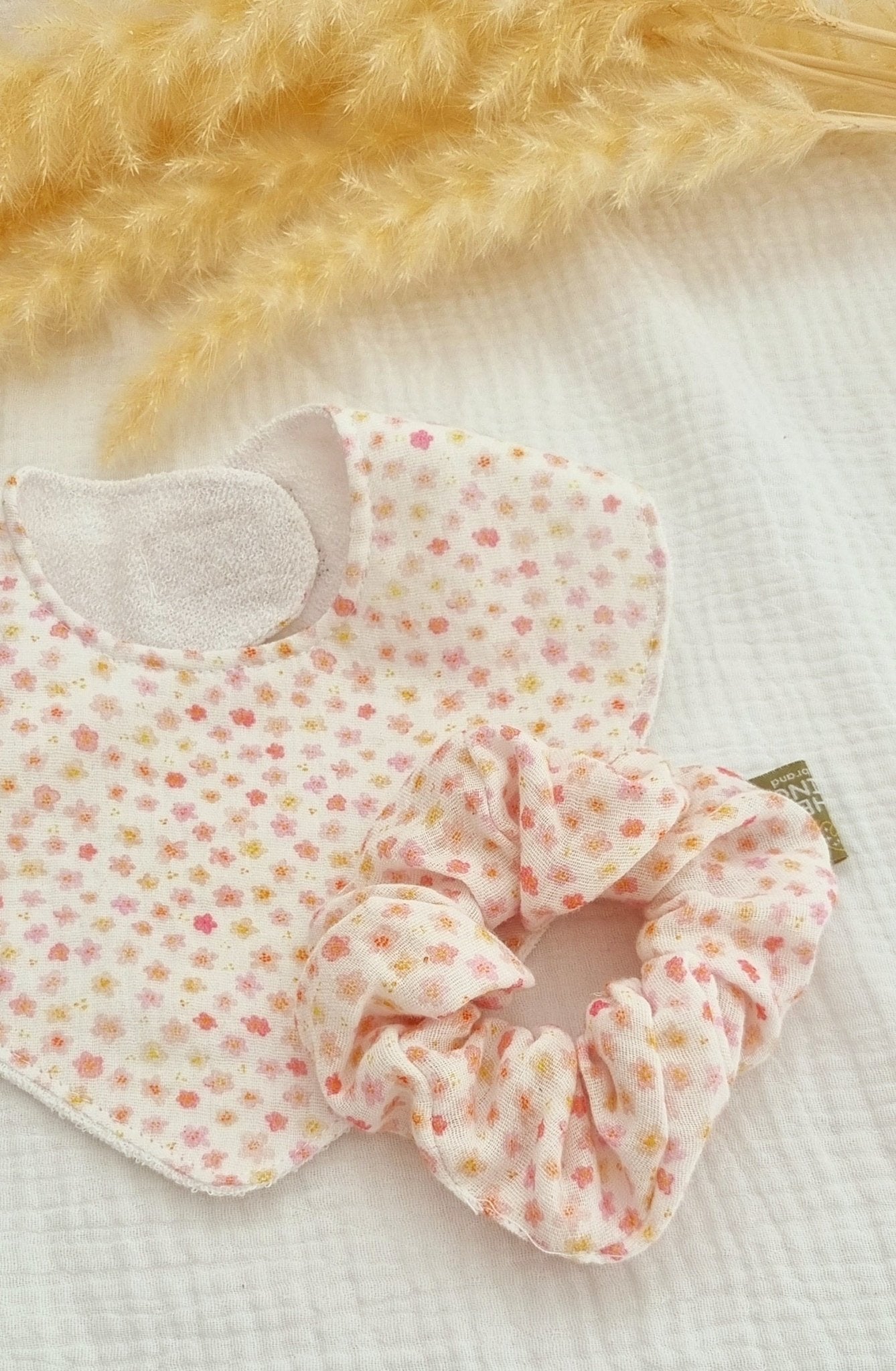 Pinky Scrunchie - The4kins baby brand