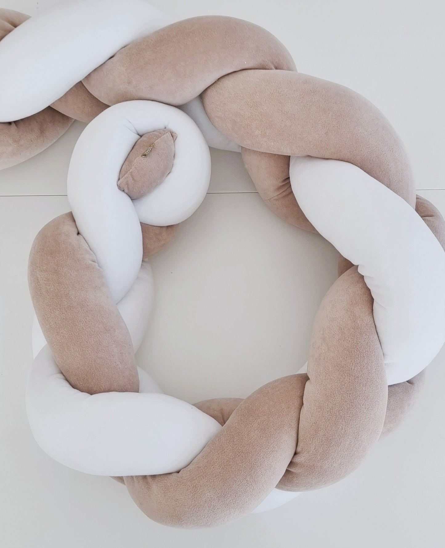 Πλεξούδα Braided Cot Bumper Wet Sand - The4kins baby brand