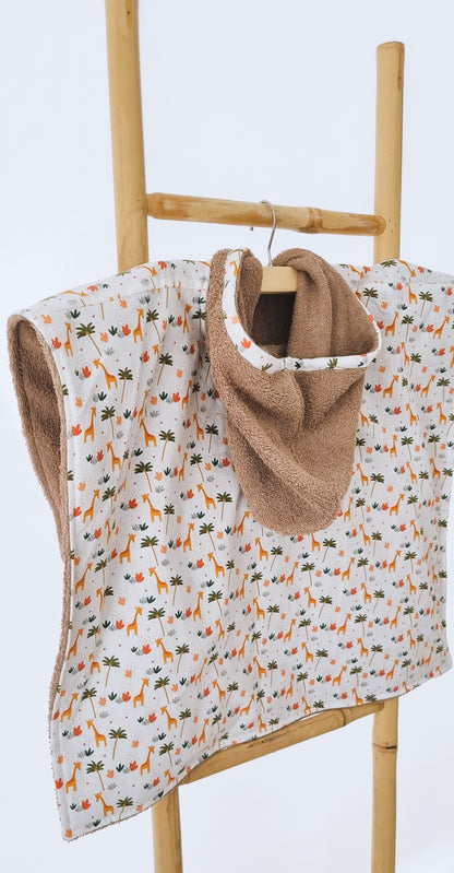 Giraffe  Poncho Παραλίας
