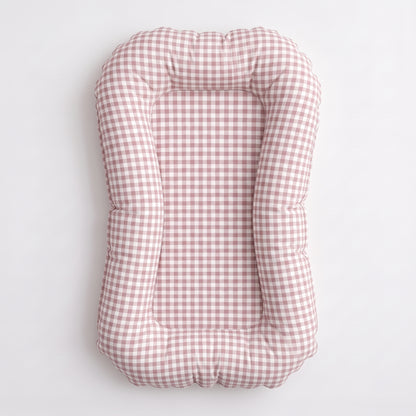 Νέας γενιάς cocoon Safe-Lounge Baby Nest - Gingham dusty pink