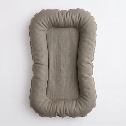 Νέας γενιάς cocoon Safe-Lounge Baby Nest - Linen dust