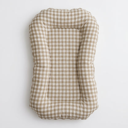 Νέας γενιάς cocoon Safe-Lounge Baby Nest - Gingham Beige
