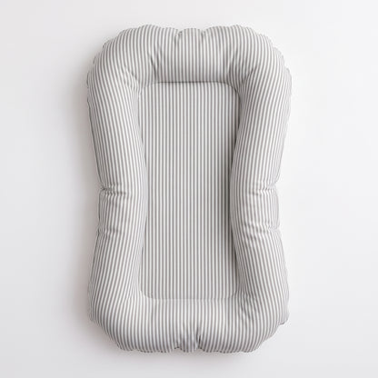 Νέας γενιάς cocoon Safe-Lounge Baby Nest - Stripes Grey