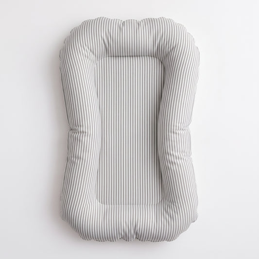 Νέας γενιάς cocoon Safe-Lounge Baby Nest - Stripes Grey