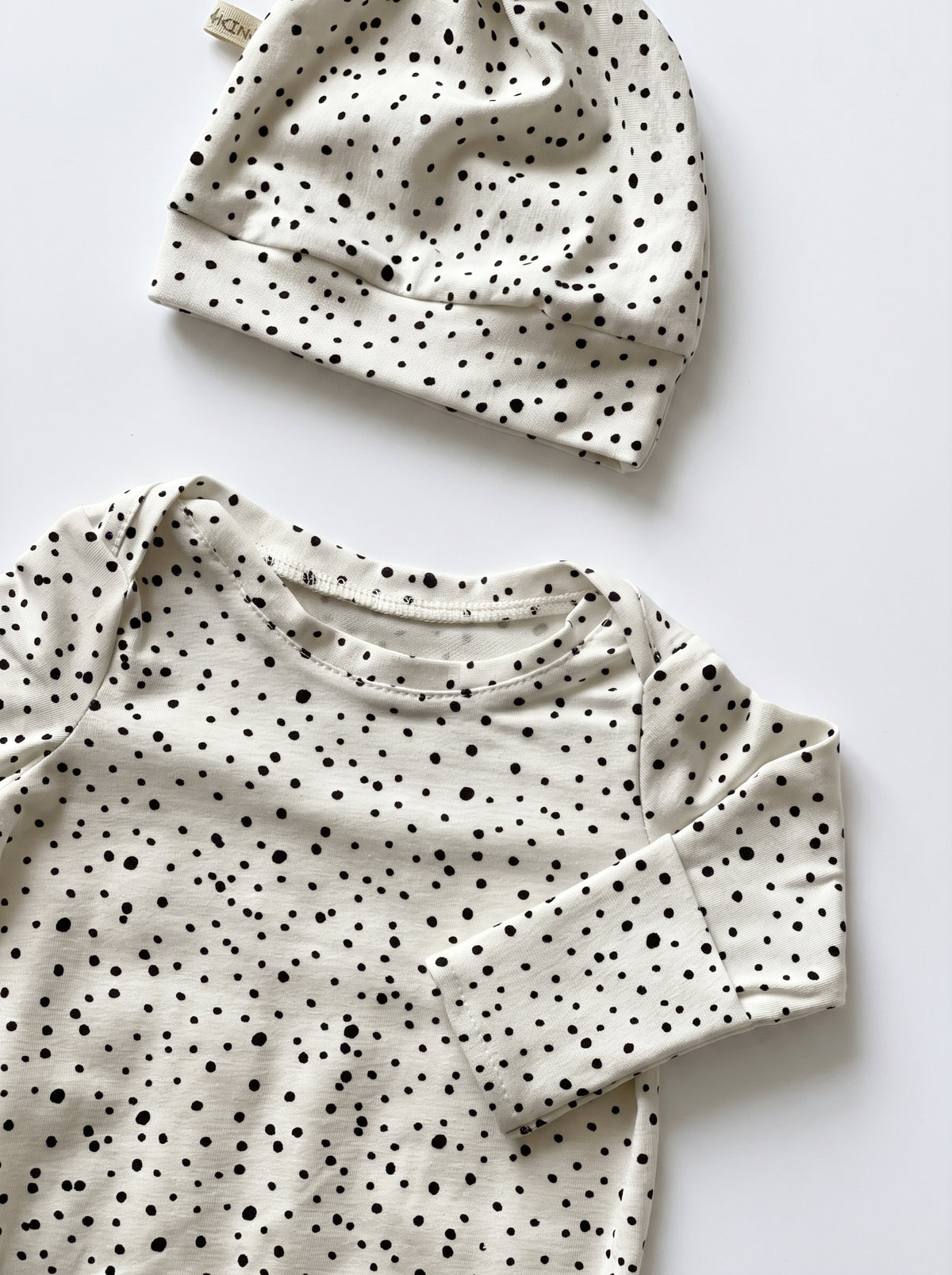 Baby Gown Dots- Βρεφικό Φορμάκι Ύπνου