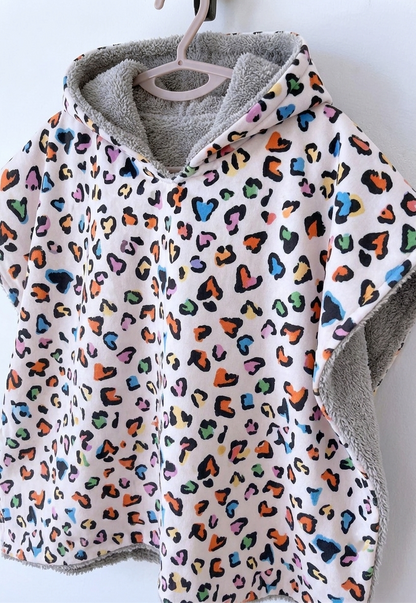 Colorful animal print Poncho Παραλίας