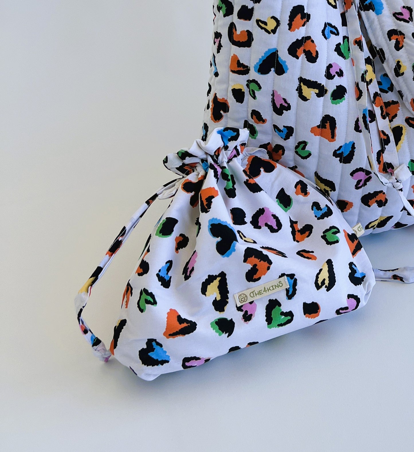 Colorful animal print Αδιάβροχο Νεσεσέρ