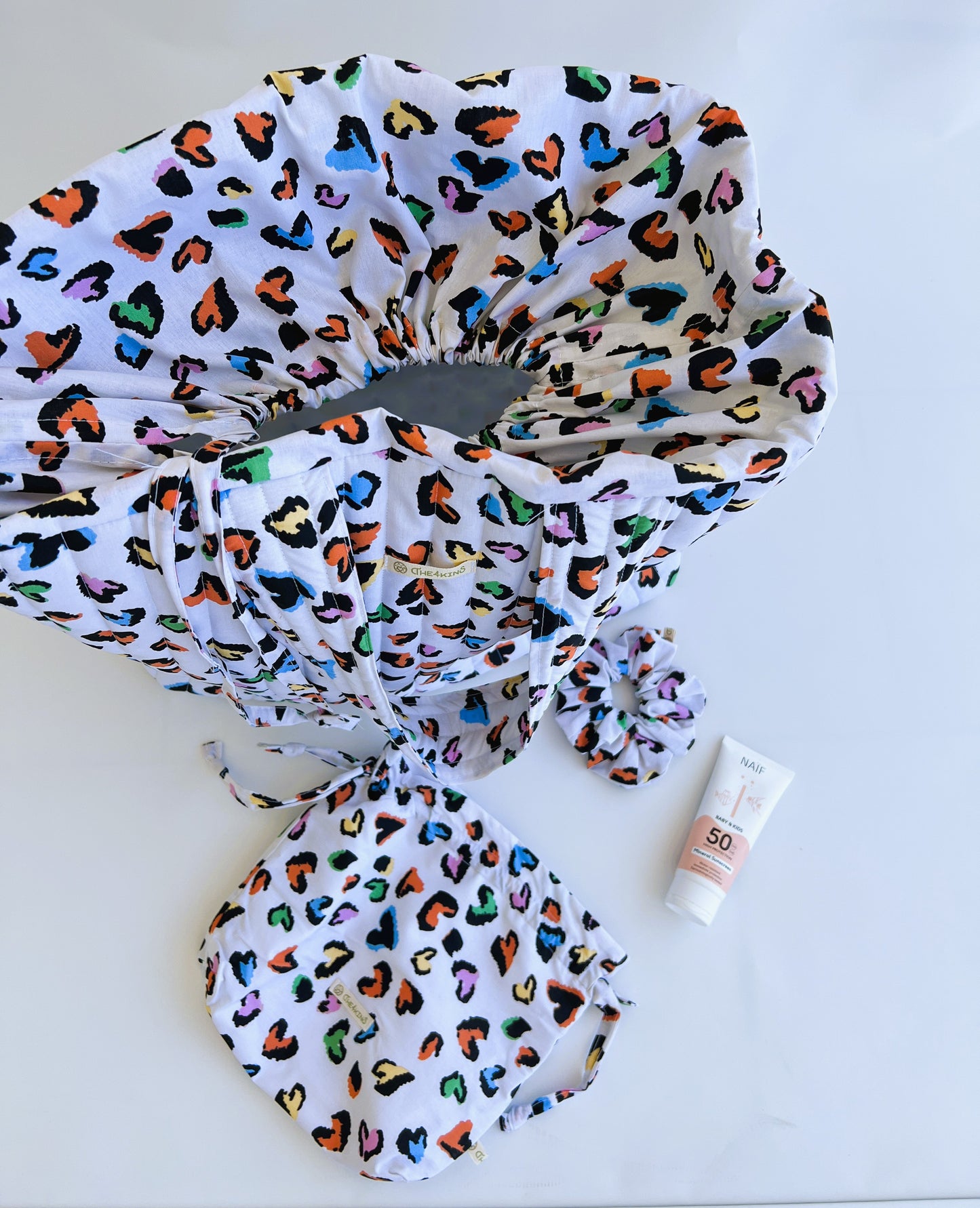 Colorful animal print Αδιάβροχο Νεσεσέρ