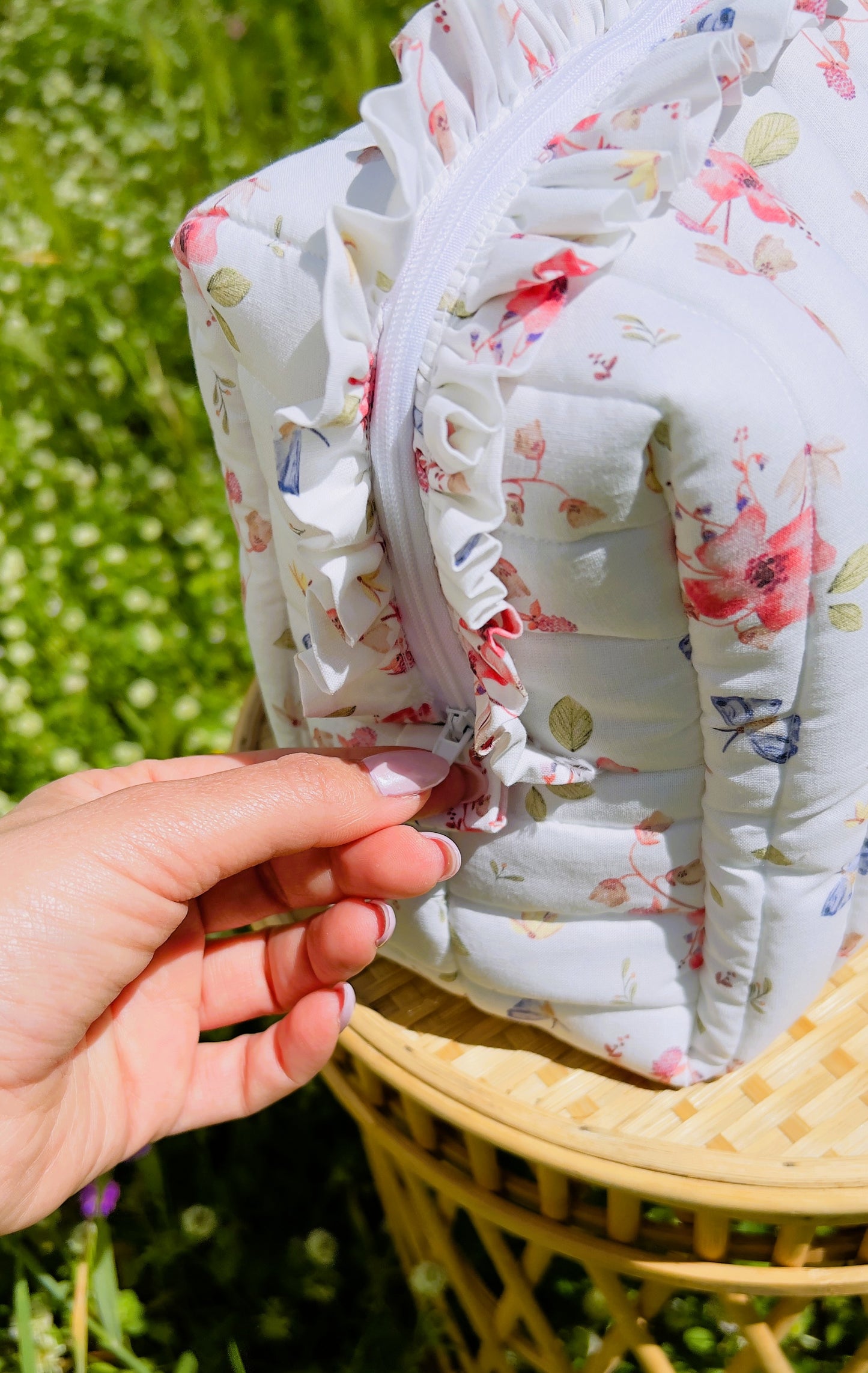 Θήκη για μωρομάντηλα και πάνες- English tea party