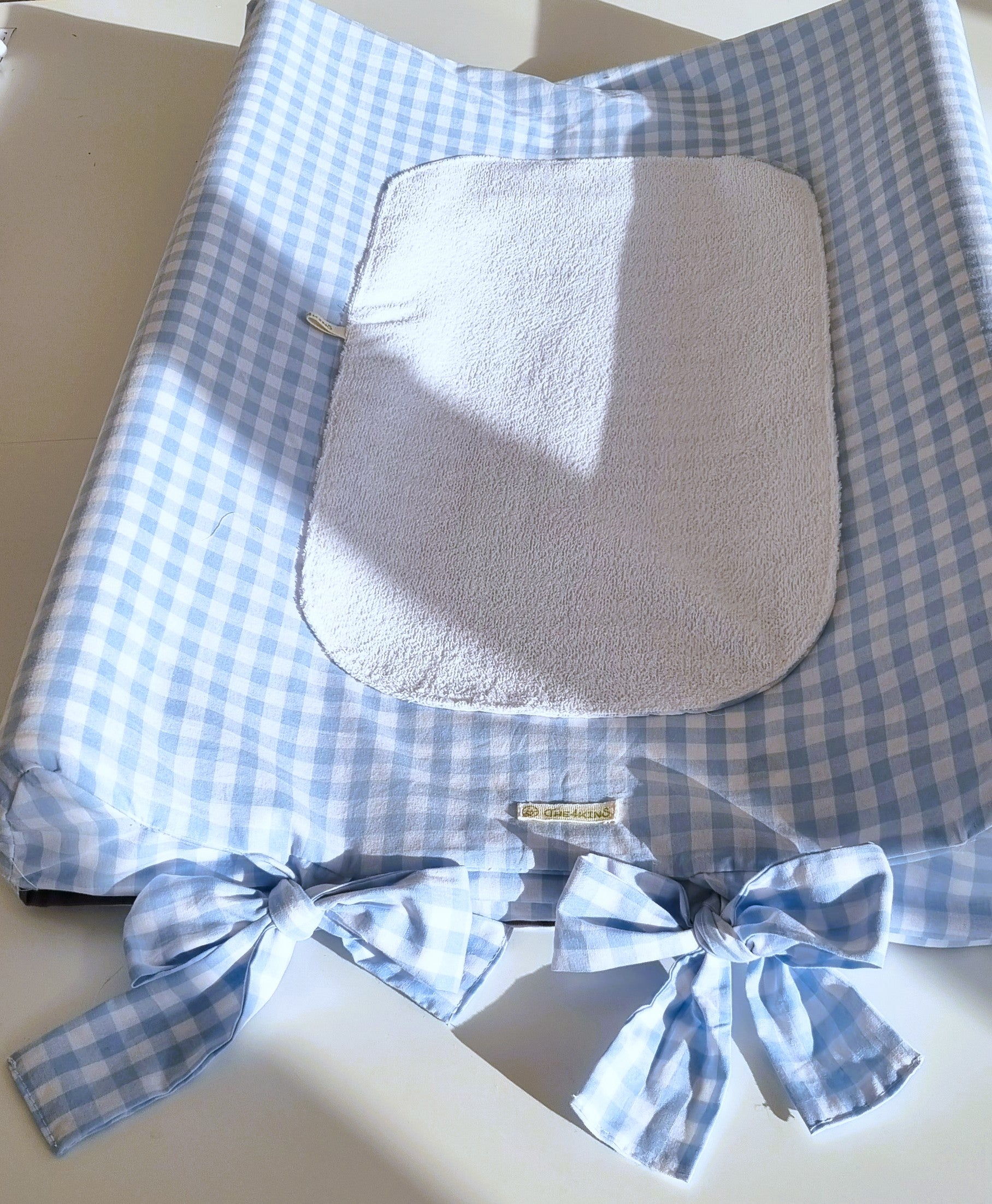 Υφασμάτινο κάλυμμα αλλαξιέρας The4kins σε διάσταση 70x50.