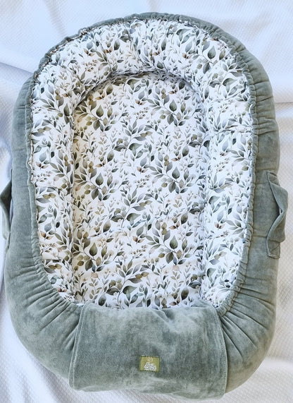 Baby Nest Magnolia με μεγάλα λουλούδια 