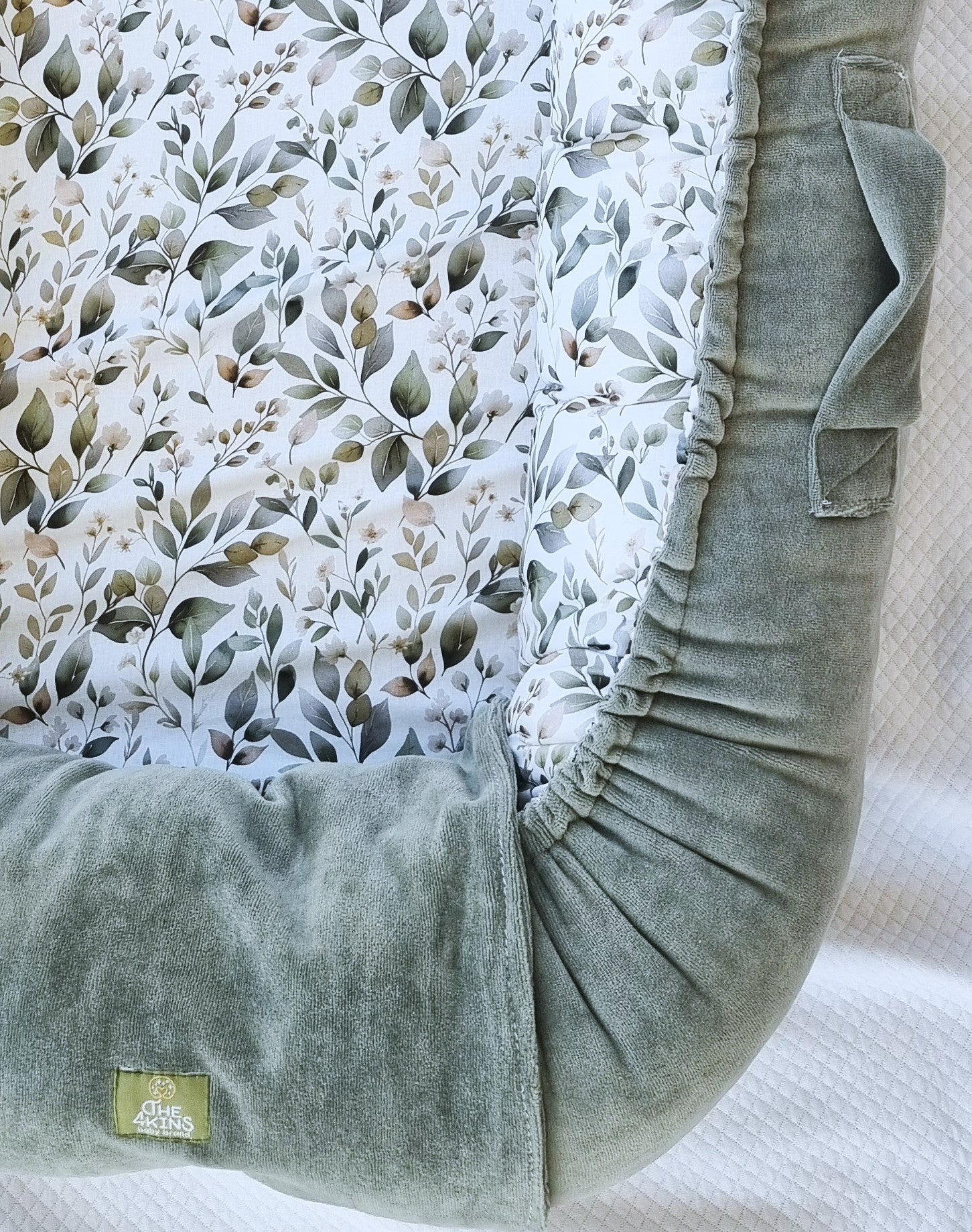 Baby Nest Magnolia με μεγάλα λουλούδια για κορίτσι