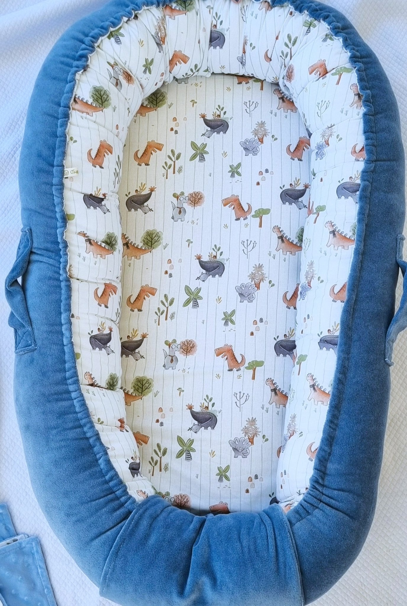 Φωλιά ύπνου Roar με δεινοσαυράκια