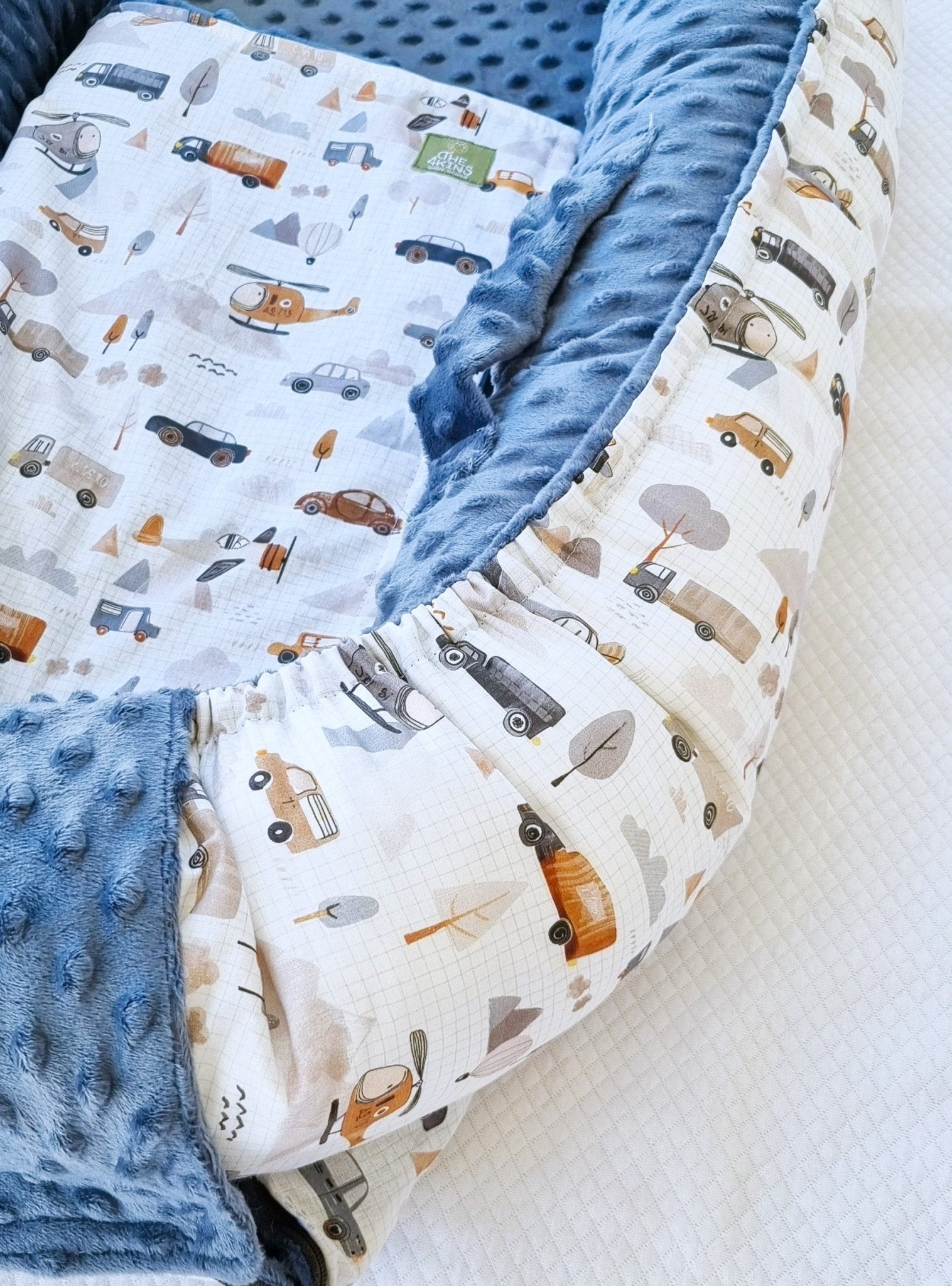 Baby Nest Traffic με σχέδιο αυτοκινητάκια για αγοράκι