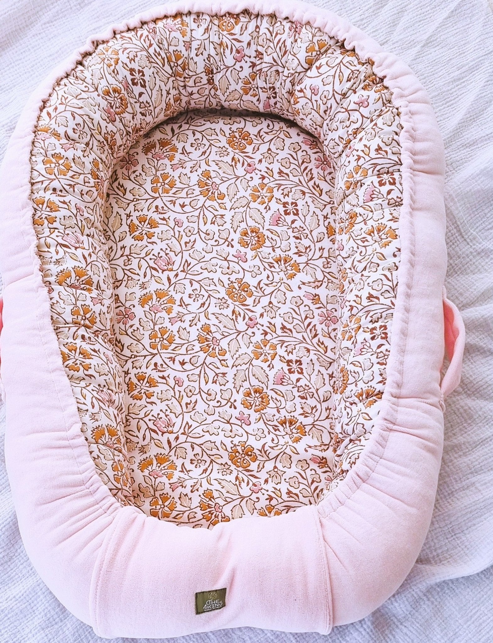 Flora in Baby Pink Φωλίτσα Baby Nest - The4kins baby brand