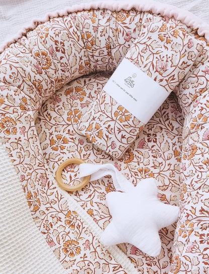 Flora in Baby Pink Φωλίτσα Baby Nest - The4kins baby brand