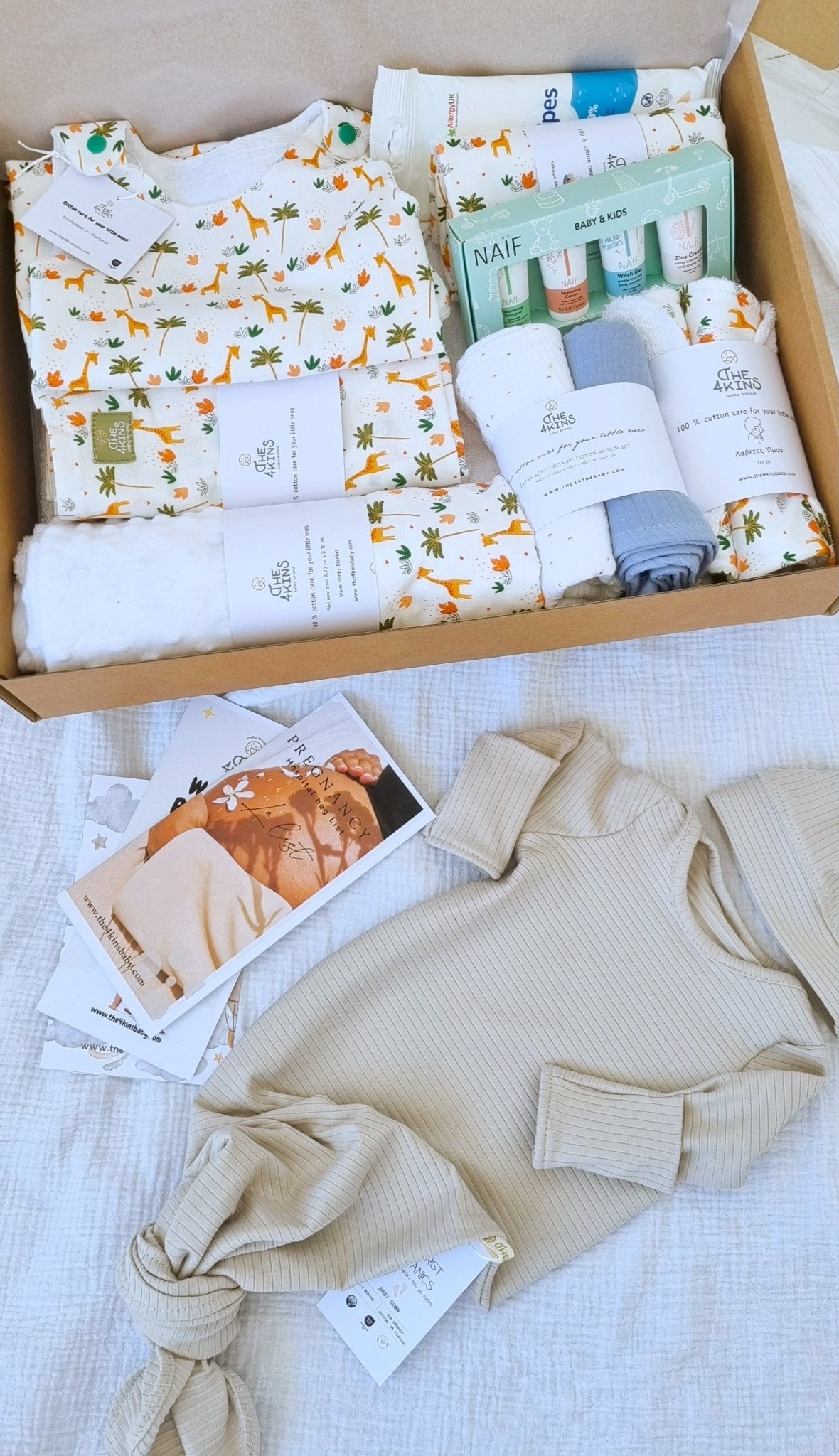 Giraffe Welcome Baby Box - The4kins baby brand