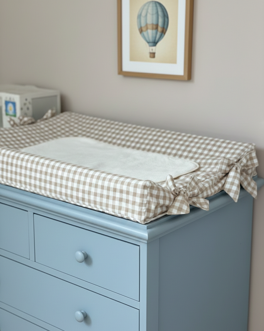 Υφασμάτινο κάλυμμα αλλαξιέρας The4kins σε διάσταση 70x50.