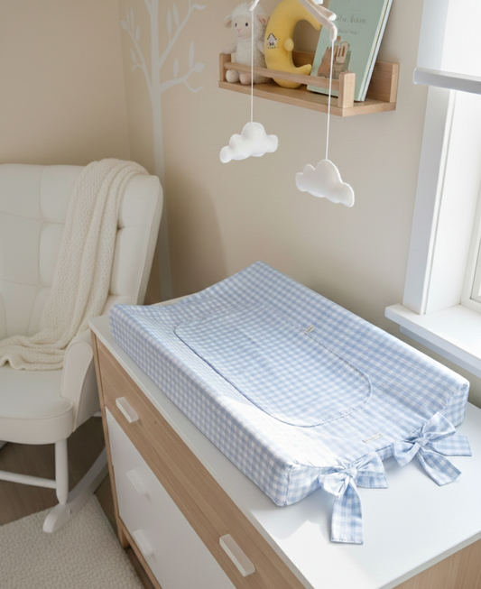 Υφασμάτινο κάλυμμα αλλαξιέρας The4kins σε διάσταση 70x50.